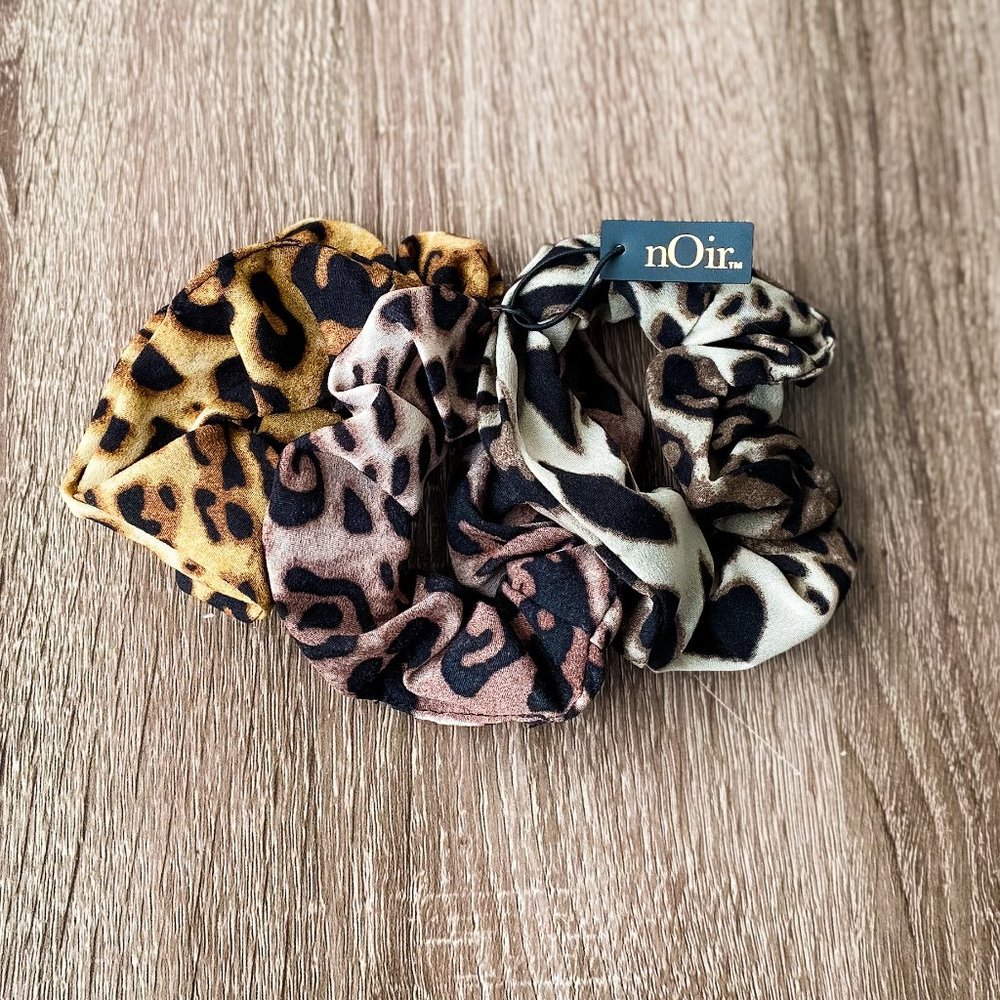 🌸3/$15 🌸 nOir Jewelry | Ombre Leopard Scrunchies - Picture 6 of 6